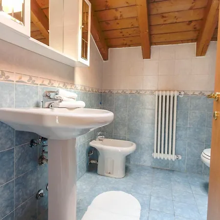 Apartment Appartamento Barcaiolo Lecco